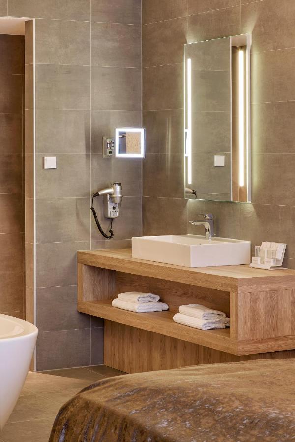 Superior Double Room Open Bathroom,1121889882:JPEG